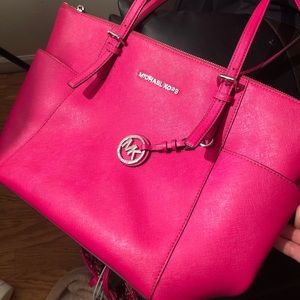 MK jet set tote 👜